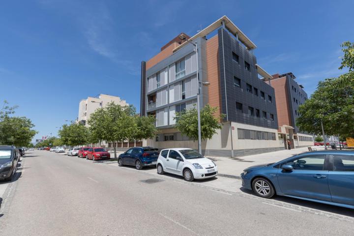Plaza de garaje en Urbanización privada photo 0