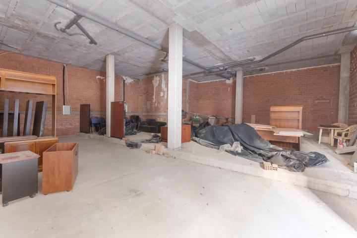 Local comercial junto centro de salud de Armilla photo 0