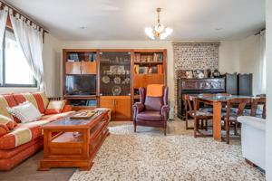 EL FARGUE GRANADA: 2000 METROS DE PARCELA SEGREGABLE CON CHALET DE 178M EN TRES PLANTAS MAS NAVE DE 90 METROS photo 0