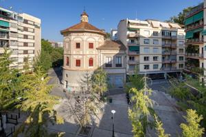¡Impresionante edificio en pleno centro de Granada! photo 0