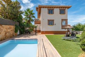 EXCLUSIVO CHALET EN VENTA EN OTURA photo 0
