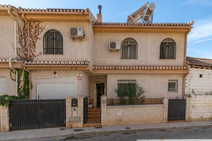 Casa 220m² Placas Solares | 4 Hab | Garaje | Las Gabias | Ahorra en Luz photo 0