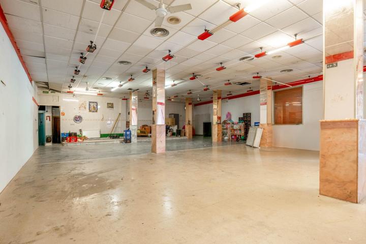 Local comercial en esquina photo 0