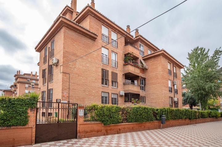 AMPLIO PISO EN PALACIO DE DEPORTES photo 0