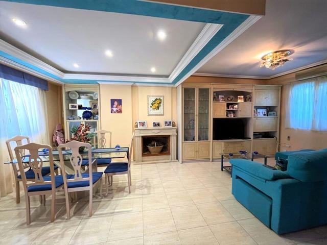 Villa En venta en La Nucia photo 0