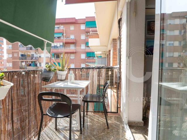 Piso en venta en Provençals del Poblenou(08020) photo 0