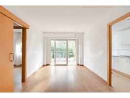 OPORTUNIDAD!!! PISO EN TERRASSA JUNTO ESTACIÓN EST, 2 HABITACIONES, BALCÓN ASCENSOR, PARKING Y TRASTERO photo 0