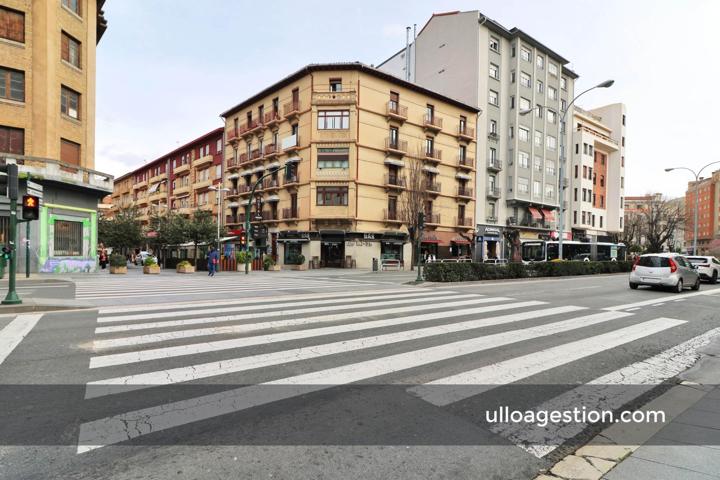 Piso En venta en Ensanche, Pamplona - Iruña photo 0