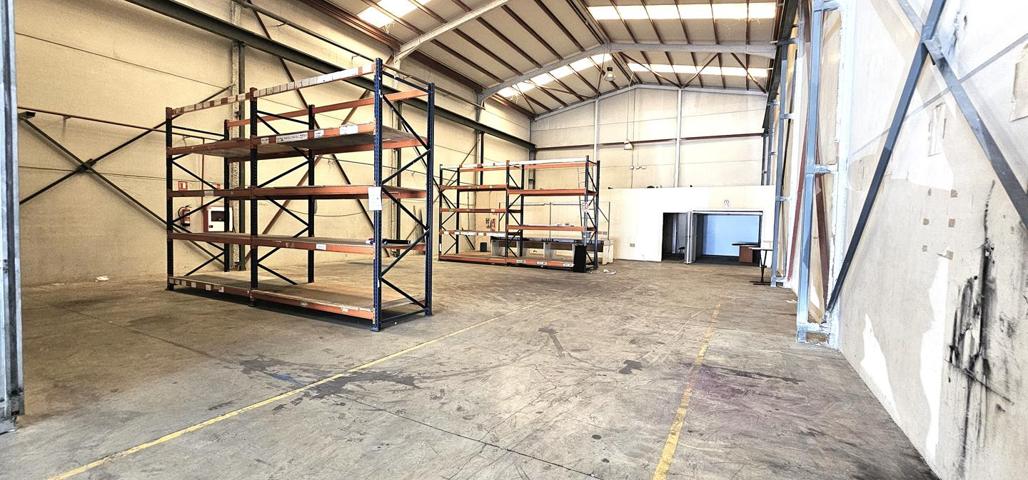 Nave industrial en venta en Alcasser photo 0