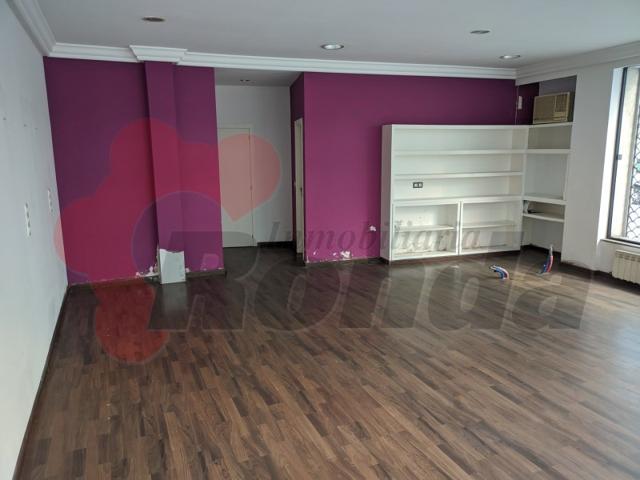 Local En venta en Lugo photo 0