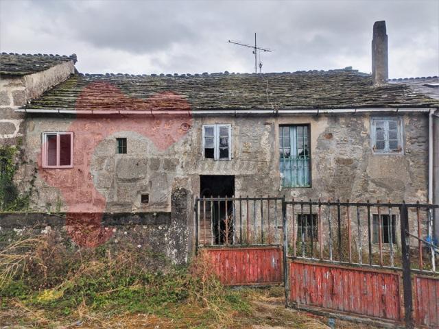 Piso En venta en O Corgo photo 0