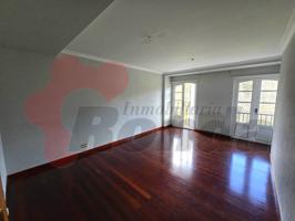 Piso En venta en Lugo photo 0