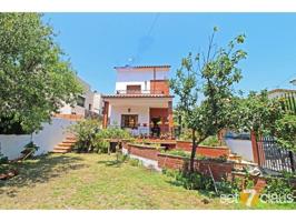 PREMIA DE MAR. Casa independiente con jardín photo 0