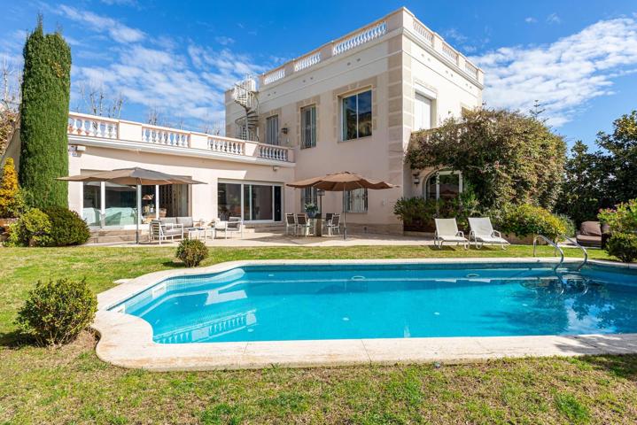 EL MASNOU. Gran casa señorial con apartamento independiente photo 0