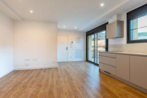 Piso recien reformado con terraza photo 0