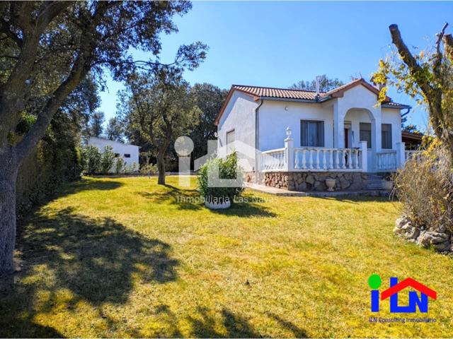 Chalet en venta en Maello photo 0
