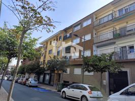 Venta de un amplio piso en Las Navas del Marqués photo 0
