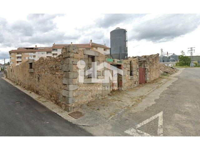 Venta de terreno en Las Navas del Marqués photo 0