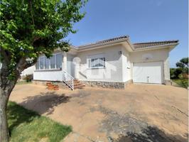Venta de Chalet en La Cañada (Avila) photo 0
