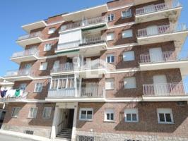 Venta de piso en Las Navas del Marqués photo 0