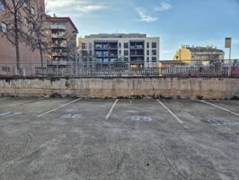 Plaza de aparcamiento en venta en Vic photo 0