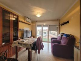 Piso en venta en Vic photo 0