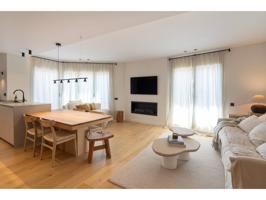 Piso en venta en Vic photo 0