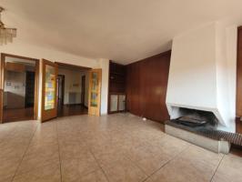 Piso en venta en Vic photo 0