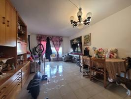 Piso en venta en Vic photo 0