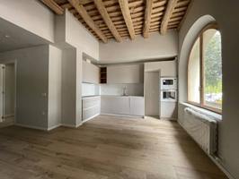 Piso en venta en Vic photo 0