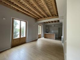 Piso en venta en Vic photo 0