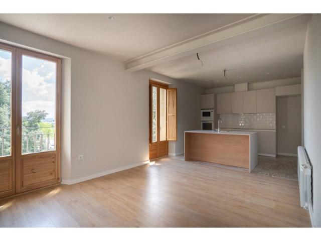 Piso en venta en Vic photo 0