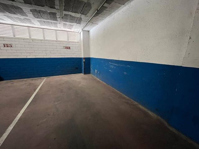 Parking en venta en Vic photo 0