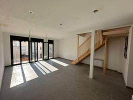 Dúplex en venta en Torelló photo 0