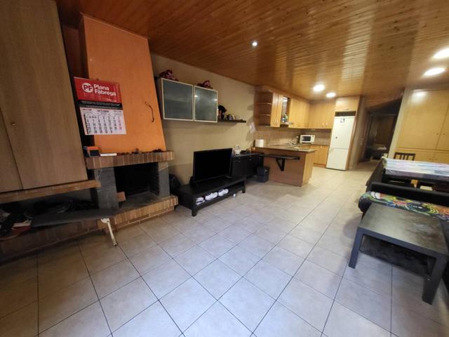 Piso en venta en Manlleu photo 0