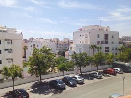 Chalet pareado en venta en Playamar-Benyamina photo 0