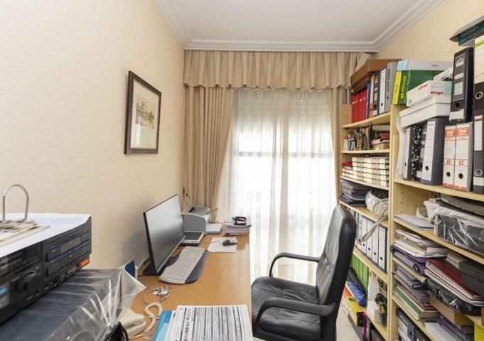 Dúplex En venta en Ctra. De Carmona-Miraflores, Sevilla photo 0