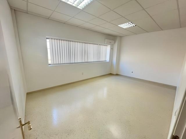 NAVE INDUSTRIAL de 460 m2 REFORMADA EN 2025!! photo 0