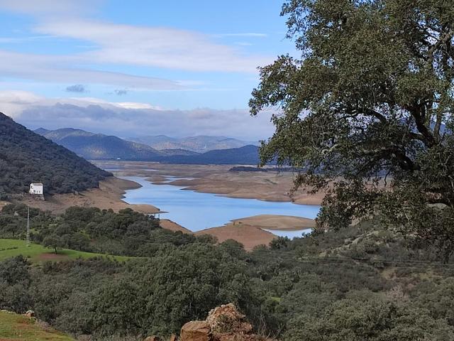 ¡OPORTUNIDAD ÚNICA EN LA SIERRA NORTE DE SEVILLA! VENTA DE EXCLUSIVA FINCA photo 0