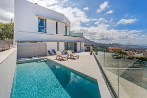 ¡LUJOSA VILLA A ESTRENAR EN ADEJE! photo 0