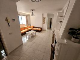¡ESTUPENDO PISO EN LOS REALEJOS! photo 0