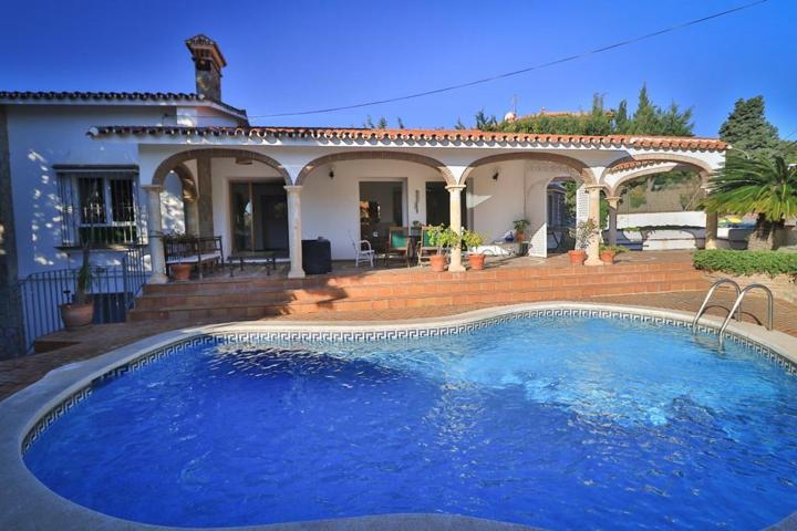 Villa En alquiler en Benalmádena photo 0
