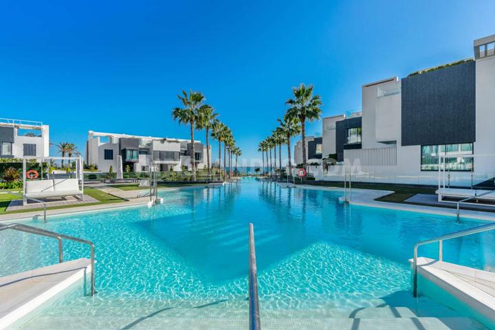 Villa En venta en Estepona photo 0