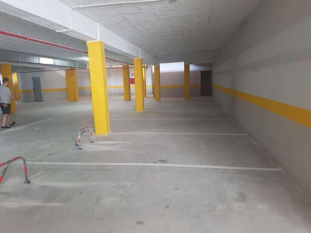 Parking En venta en Torremolinos photo 0