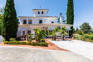 Villa En venta en Alhaurín de la Torre photo 0