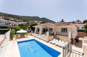 Villa En venta en Alhaurín de la Torre photo 0