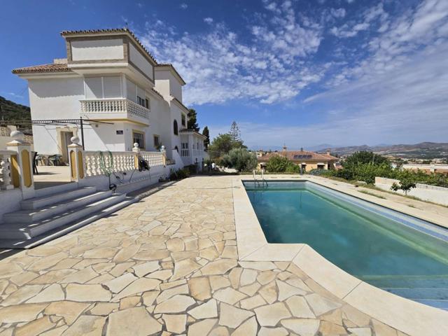 Villa En venta en Alhaurín de la Torre photo 0