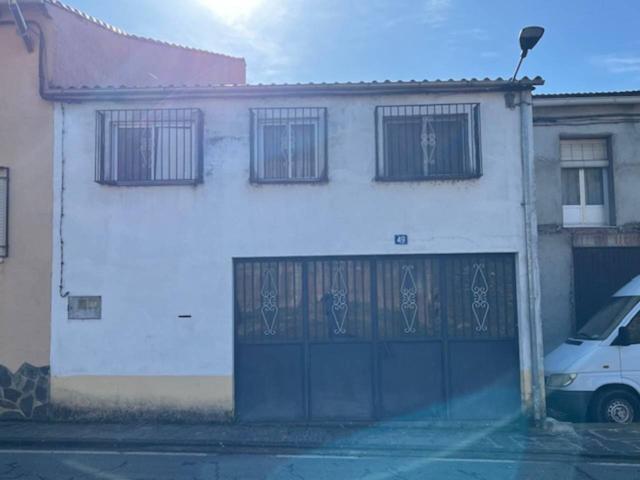 Eres un buen inversor ? Aquí en Las Hurdes, tienes una ganga, esta oportunidad es única para hacer tu negocio de vida !! photo 0