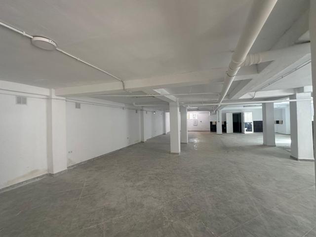 SE VENDE SEMISOTANO DE 215 MTS2 EN LA PLAYA DE LOS LOCOS DE TORREVIEJA photo 0