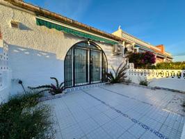 SE VENDE ADOSADO DE 2D EN LA URBANIZACION DE SAN LUIS, LA SIESTA TORREVIEJA photo 0